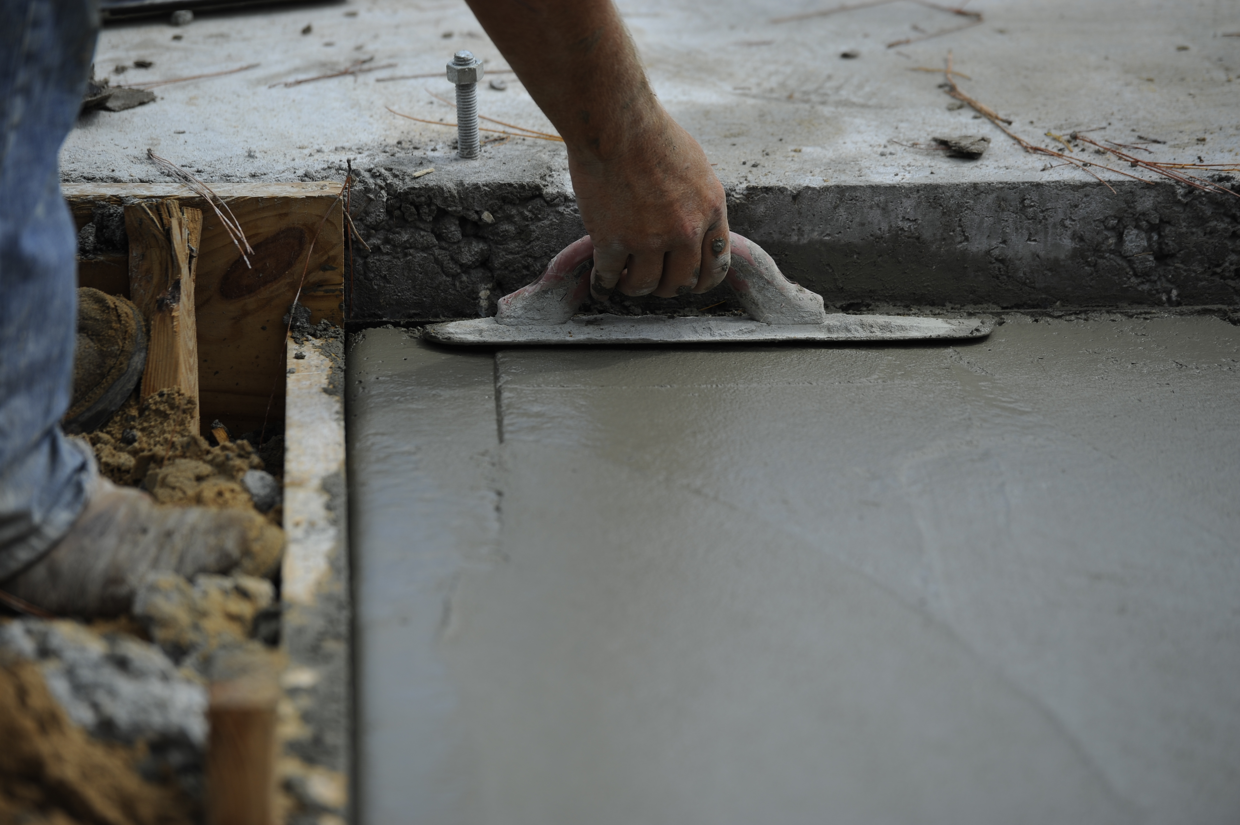 Соли бетонных. Бетон в Солях. Pouring Slabs. Воздействие соли на бетон. Concrete pouring.